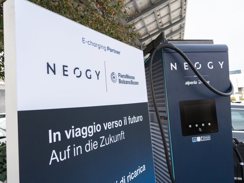 Neogy e-charging HUB